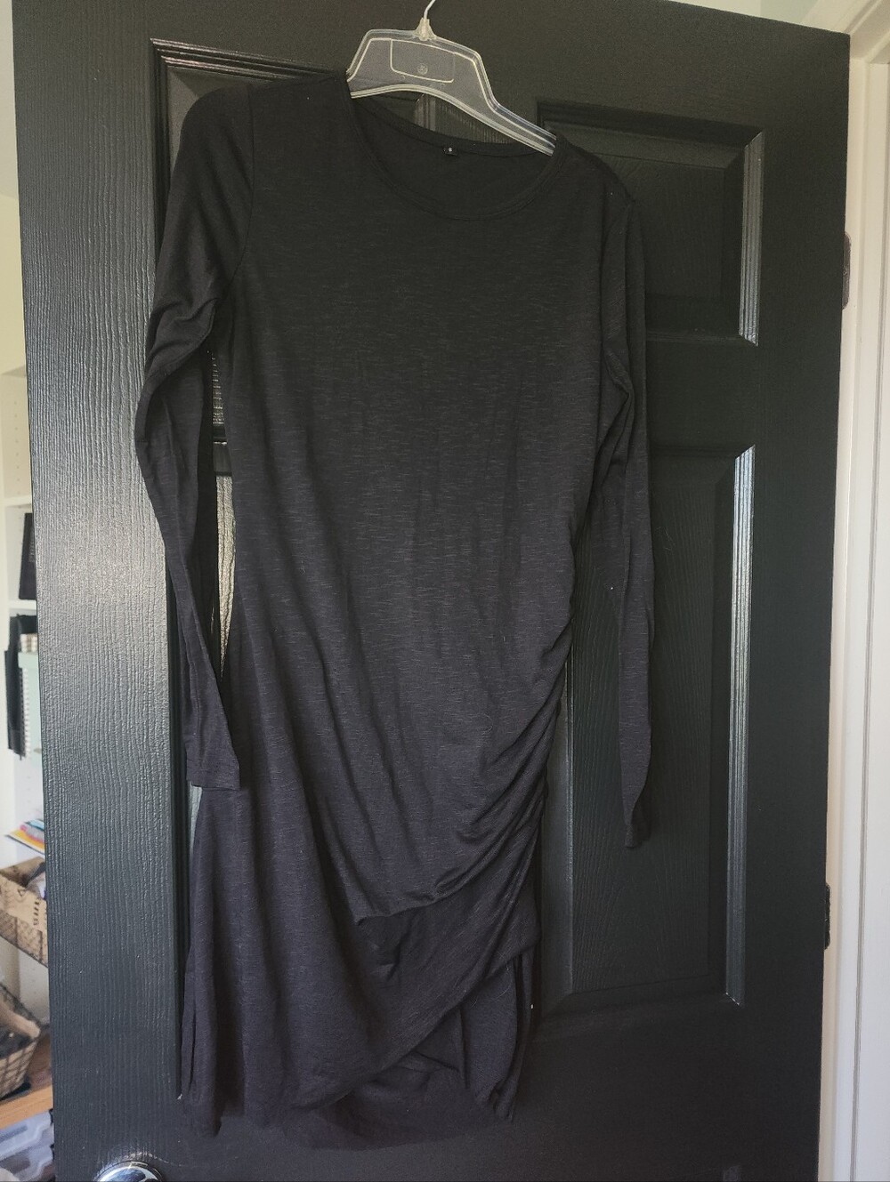 Elegant Black Long-Sleeve Ruched Midi Dress